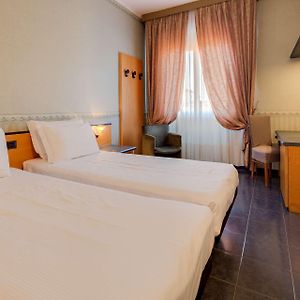 Economy Kamer met Twee Aparte Bedden